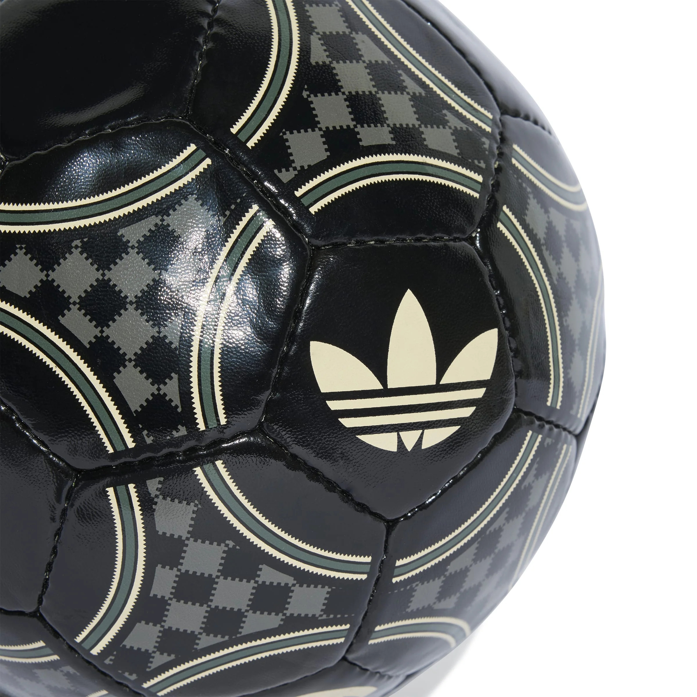 Bayern Munich 2025-26 3rd Club Ball - Image 4