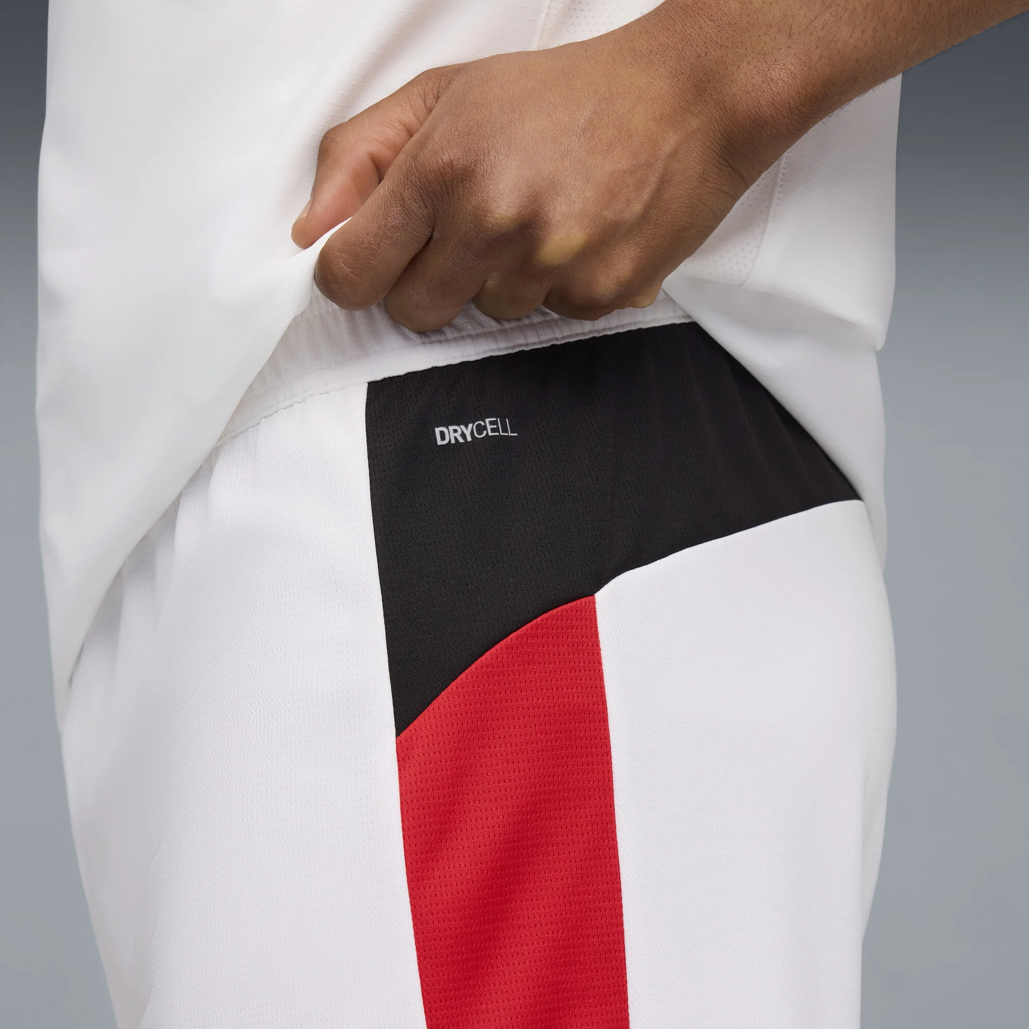 AC Milan 2025-26 Away Shorts - Image 6