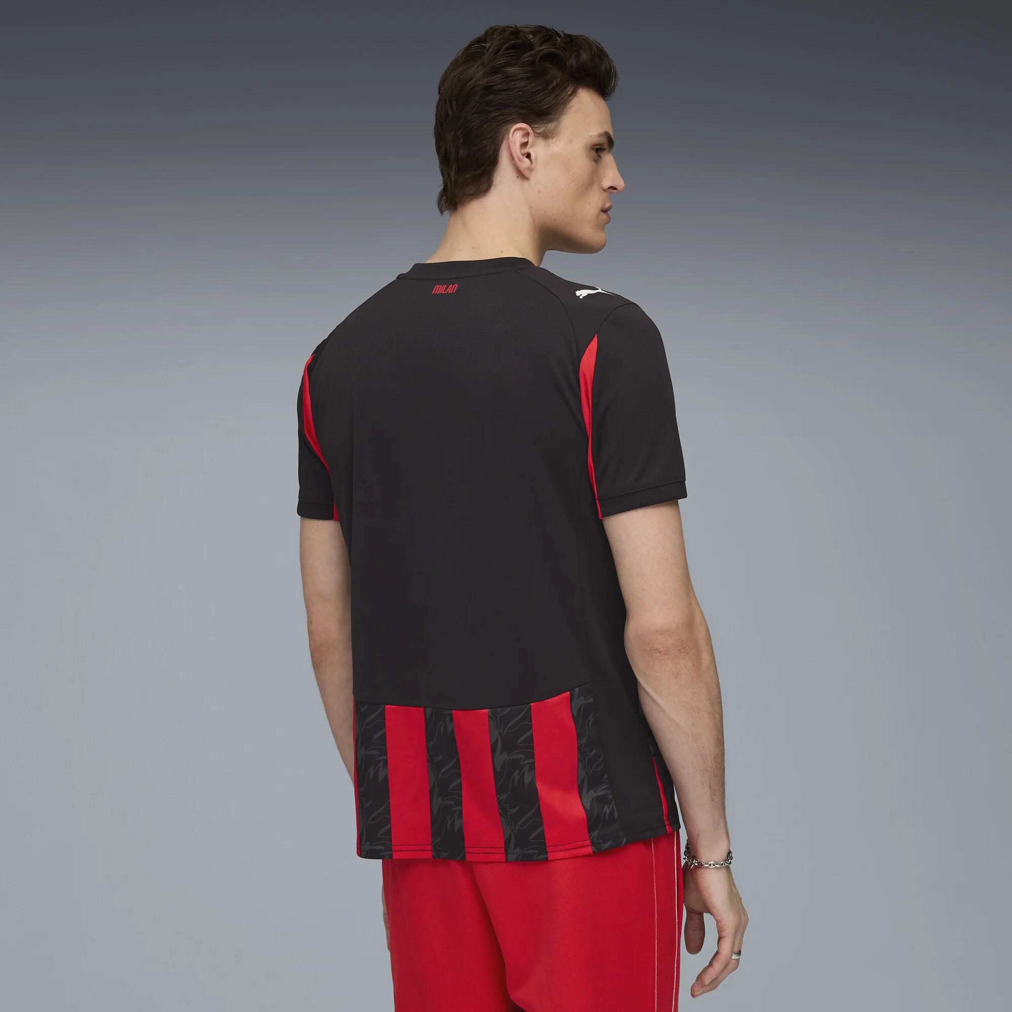 AC Milan 2025-26 Home Jersey - Image 4